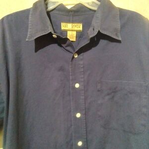 ⭐️ Sun River Clothing Co. Blue short sleeve button up shirt size large
